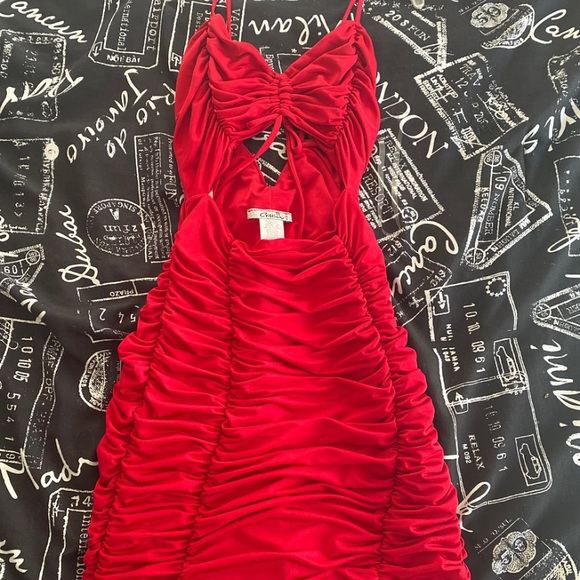 Red party dress - Picture 2 of 5
